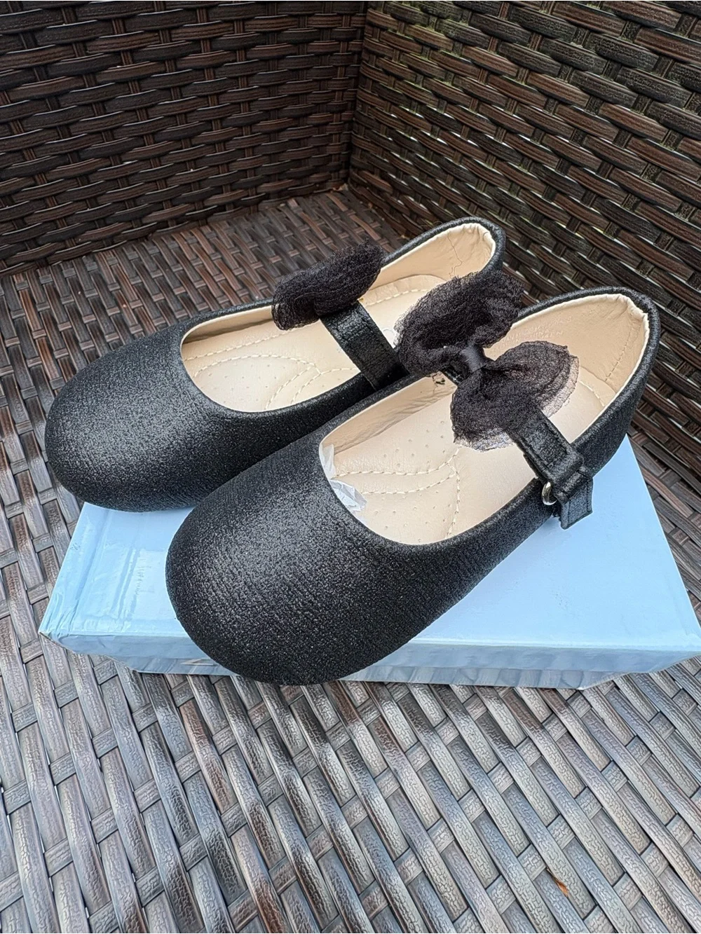 Girls Black Mary Jane Dress Shoes with bow Accent
